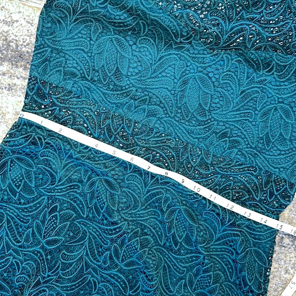 EXPRESS teal sleeveless lace overlay cutout dress - Picture 9 of 11